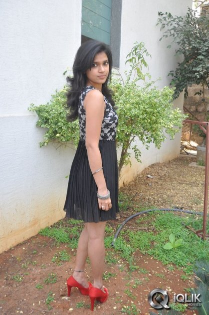 Bhargavi-Launches-Pochampally-Ikat-art-Mela